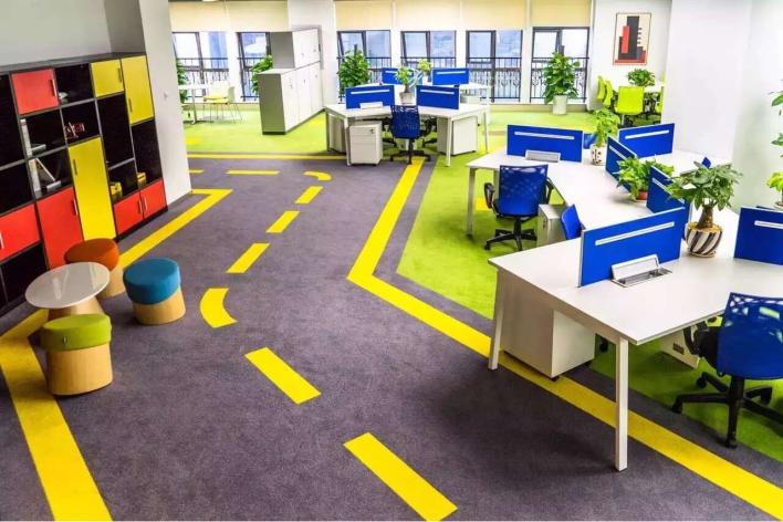 個(gè)案綠植-空間擺放的綠植依據(jù)辦公所在的需求結(jié)合綠植生長(zhǎng)習(xí)性擺放